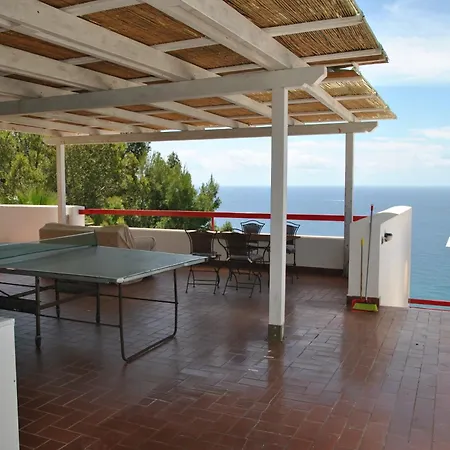 Giulia Con Piscina Vista Mare Casa vacanze *